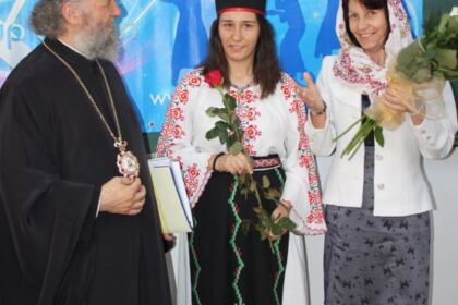 Cursul festiv al studenţilor şi masteranzilor teologi de la Departamentul Teologic al Facultăţii de Istorie, Filozofie şi Teologie din Galaţi – fotografia 18