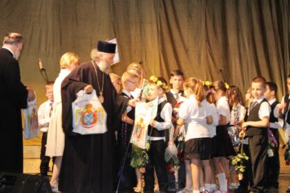Premierea olimpicilor gălăţeni şi serbarea-spectacol „Sărbătorim performanţa“ în Arhiepiscopia Dunării de Jos – fotografia 8
