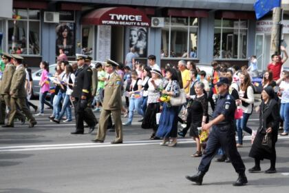 Praznicul Înălţării Domnului şi Ziua Eroilor în Arhiepiscopia Dunării de Jos – fotografia 16