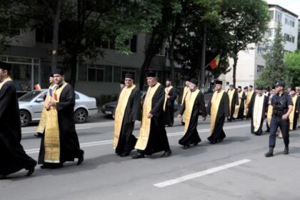 Praznicul Înălţării Domnului şi Ziua Eroilor în Arhiepiscopia Dunării de Jos – fotografia 18