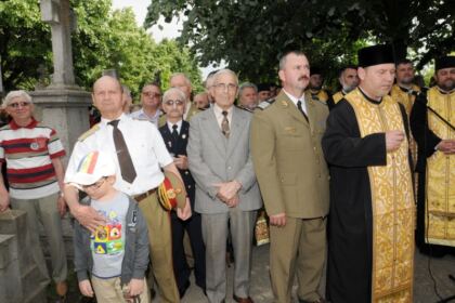 Praznicul Înălţării Domnului şi Ziua Eroilor în Arhiepiscopia Dunării de Jos – fotografia 42