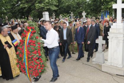 Praznicul Înălţării Domnului şi Ziua Eroilor în Arhiepiscopia Dunării de Jos – fotografia 54