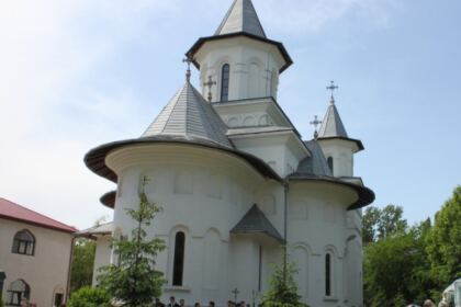 Praznicul Înălţării Domnului şi Ziua Eroilor în Arhiepiscopia Dunării de Jos – fotografia 1
