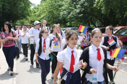 Praznicul Înălţării Domnului şi Ziua Eroilor în Arhiepiscopia Dunării de Jos – fotografia 12
