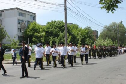 Praznicul Înălţării Domnului şi Ziua Eroilor în Arhiepiscopia Dunării de Jos – fotografia 18