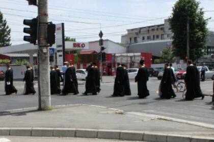 Praznicul Înălţării Domnului şi Ziua Eroilor în Arhiepiscopia Dunării de Jos – fotografia 25