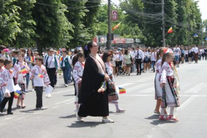 Praznicul Înălţării Domnului şi Ziua Eroilor în Arhiepiscopia Dunării de Jos – fotografia 42