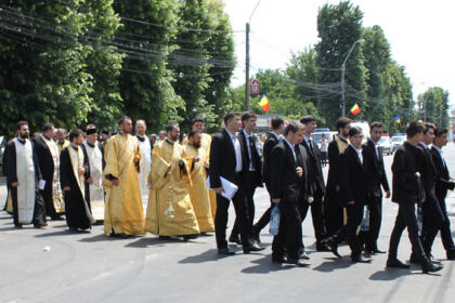 Praznicul Înălţării Domnului şi Ziua Eroilor în Arhiepiscopia Dunării de Jos – fotografia 46