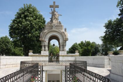 Praznicul Înălţării Domnului şi Ziua Eroilor în Arhiepiscopia Dunării de Jos – fotografia 48