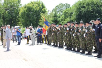 Praznicul Înălţării Domnului şi Ziua Eroilor în Arhiepiscopia Dunării de Jos – fotografia 54