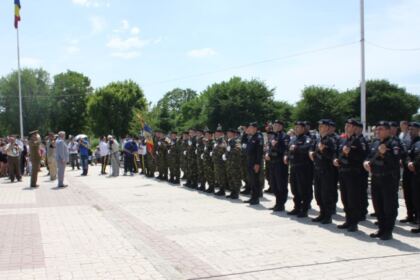 Praznicul Înălţării Domnului şi Ziua Eroilor în Arhiepiscopia Dunării de Jos – fotografia 55