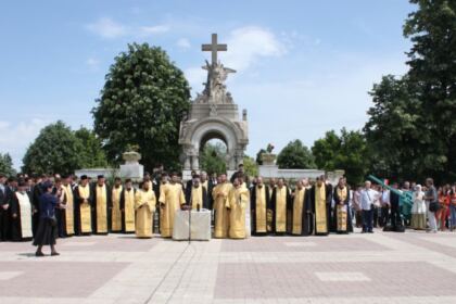 Praznicul Înălţării Domnului şi Ziua Eroilor în Arhiepiscopia Dunării de Jos – fotografia 58