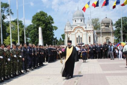 Praznicul Înălţării Domnului şi Ziua Eroilor în Arhiepiscopia Dunării de Jos – fotografia 64