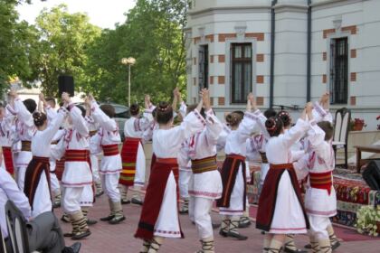 Concertul de folclor românesc „Credinţă, Cânt şi Tradiţii Strămoşeşti“ – fotografia 13
