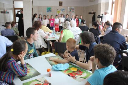 Program socio-cultural pentru vârstnici la Centrul multifuncţional de servicii sociale „Speranţe pentru vârsta a III-a“ – fotografia 11