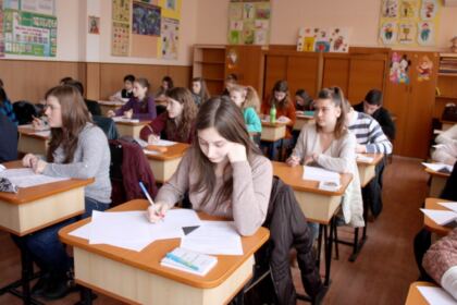 Faza judeţeană a Olimpiadei de Religie în Arhiepiscopia Dunării de Jos – fotografia 15