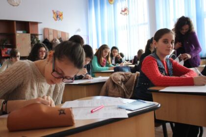 Faza judeţeană a Olimpiadei de Religie în Arhiepiscopia Dunării de Jos – fotografia 17