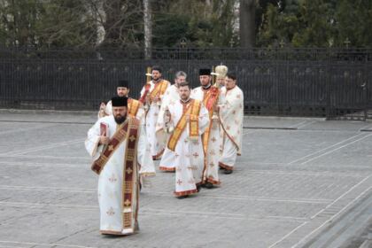 Programe social-filantropice la Duminica Sfintei Cruci – fotografia 2
