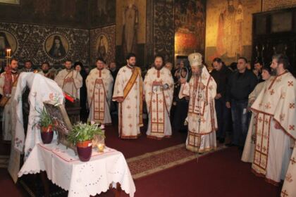 Programe social-filantropice la Duminica Sfintei Cruci – fotografia 7