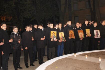 Sfinţirea căminelor studenţeşti – fotografia 3