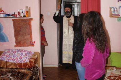 Sfinţirea căminelor studenţeşti – fotografia 24