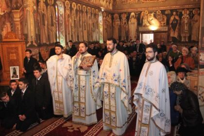 Sfântul Ierarh Nectarie, cinstit în Arhiepiscopia Dunării de Jos – fotografia 6
