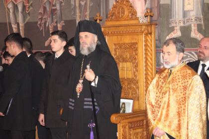 Simpozion Ştiinţific Interseminarial la Galaţi – fotografia 8
