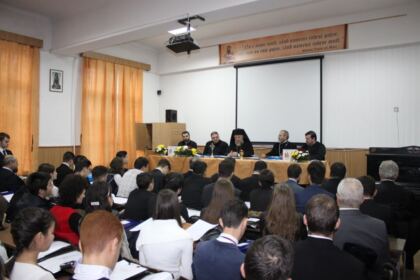 Simpozion Ştiinţific Interseminarial la Galaţi – fotografia 14