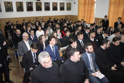 Simpozion Ştiinţific Interseminarial la Galaţi – fotografia 18