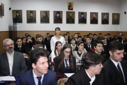 Simpozion Ştiinţific Interseminarial la Galaţi – fotografia 30