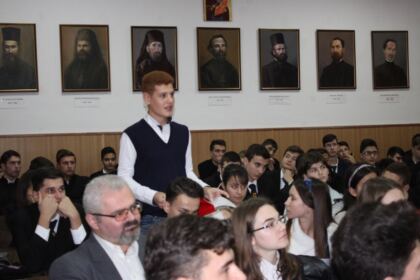 Simpozion Ştiinţific Interseminarial la Galaţi – fotografia 37