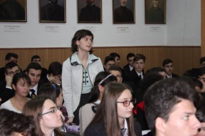 Simpozion Ştiinţific Interseminarial la Galaţi – fotografia 39