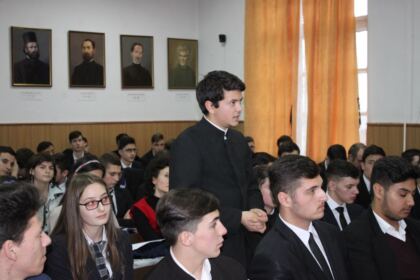 Simpozion Ştiinţific Interseminarial la Galaţi – fotografia 40