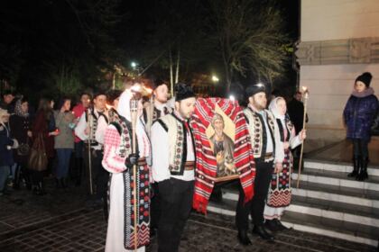 Pelerinajul luminii – Lumina Sfântului Apostol Andrei – fotografia 4