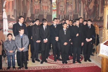 Sfântul Apostol Andrei cinstit de seminariştii gălăţeni – fotografia 17