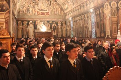 Sfântul Apostol Andrei cinstit de seminariştii gălăţeni – fotografia 19