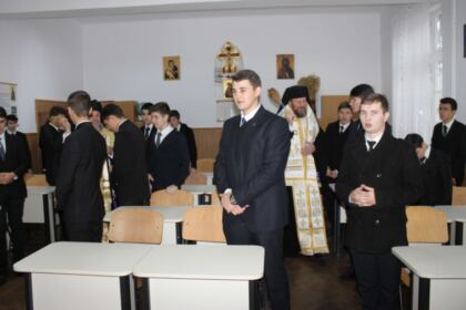 Sfântul Apostol Andrei cinstit de seminariştii gălăţeni – fotografia 40
