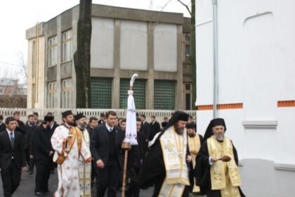 Sfântul Apostol Andrei cinstit de seminariştii gălăţeni – fotografia 46