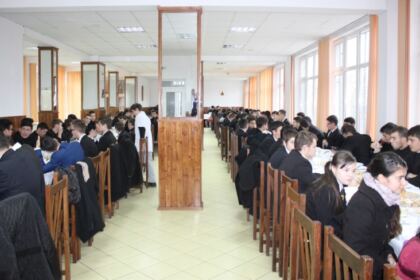 Sfântul Apostol Andrei cinstit de seminariştii gălăţeni – fotografia 48