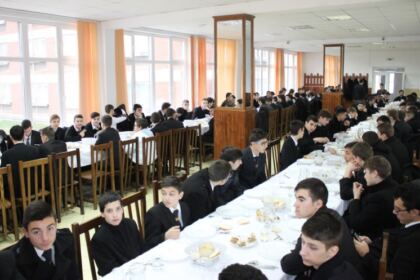 Sfântul Apostol Andrei cinstit de seminariştii gălăţeni – fotografia 49