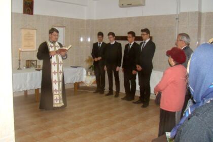 Ziua vârstnicului la Centrul multifuncţional de servicii sociale „Speranţe pentru vârsta a III-a“ – Galaţi 2015 – fotografia 1