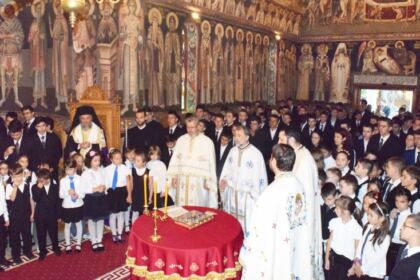 Deschiderea noului an şcolar la Seminarul Teologic „Sfântul Apostol Andrei“ din Galaţi – fotografia 13