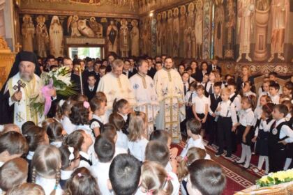 Deschiderea noului an şcolar la Seminarul Teologic „Sfântul Apostol Andrei“ din Galaţi – fotografia 15