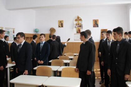 Deschiderea noului an şcolar la Seminarul Teologic „Sfântul Apostol Andrei“ din Galaţi – fotografia 23