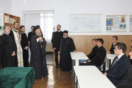 Deschiderea noului an şcolar la Seminarul Teologic „Sfântul Apostol Andrei“ din Galaţi – fotografia 27