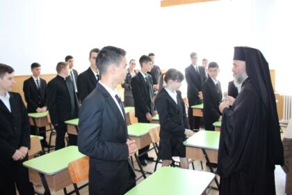 Deschiderea noului an şcolar la Seminarul Teologic „Sfântul Apostol Andrei“ din Galaţi – fotografia 29