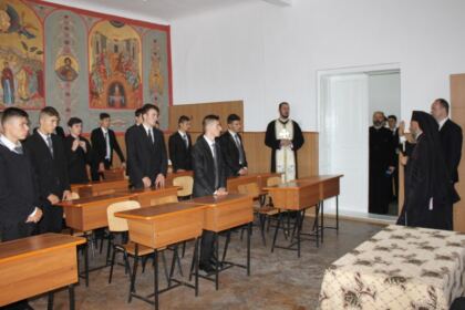 Deschiderea noului an şcolar la Seminarul Teologic „Sfântul Apostol Andrei“ din Galaţi – fotografia 31