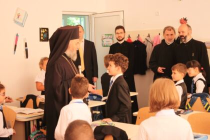 Deschiderea noului an şcolar la Seminarul Teologic „Sfântul Apostol Andrei“ din Galaţi – fotografia 36