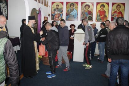 Solidaritate şi filantropie creştină în Duminica Sfintei Cruci – fotografia 14