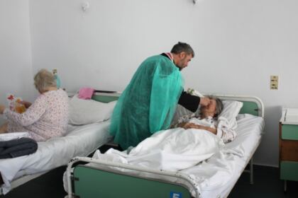 Solidaritate şi filantropie creştină în Duminica Sfintei Cruci – fotografia 8